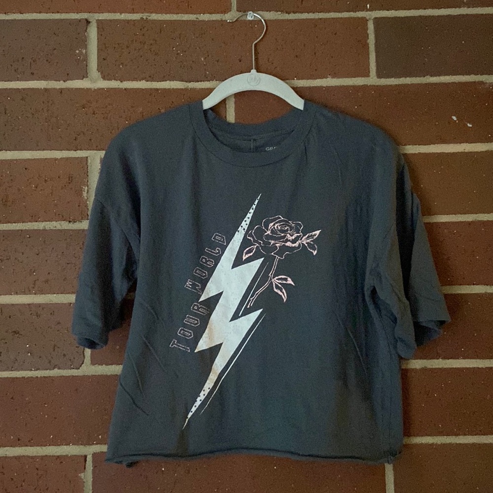 World Tour cropped tee